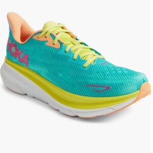 Hoka Clifton 9 Running Shoe - Size 9 Women